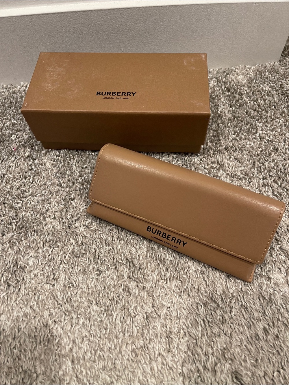 Burberry Brown/Tan Leather Continental Glasses Case